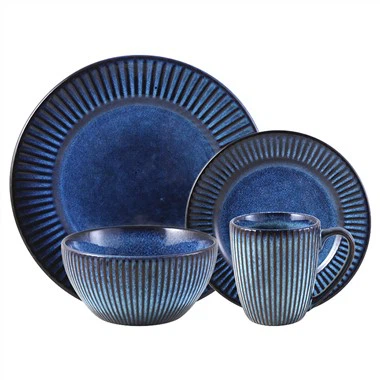 Vaisselle à glaçage réactif bleu