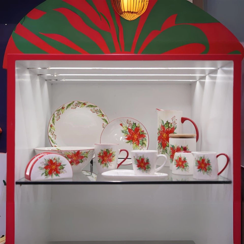 WWS Christmas Poinsettia Collection Dinnerware Set